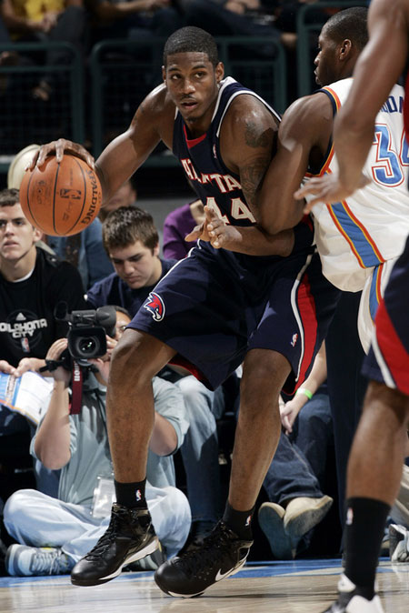 展现了沉稳 展现了沉稳