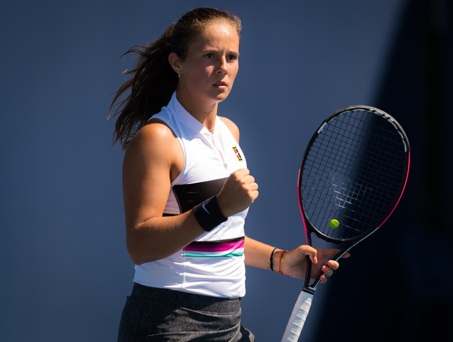 也展示了他 也展示了他