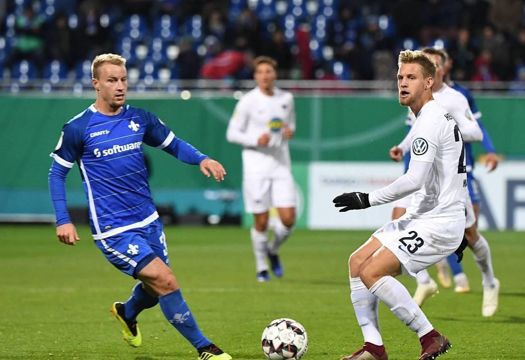 导致门将与 导致门将与