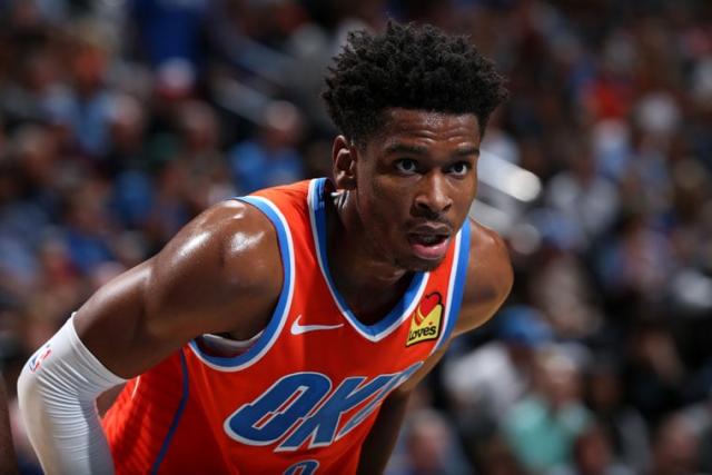 外界关心两 外界关心两